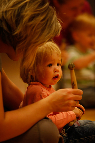 Kinder im Musikgarten